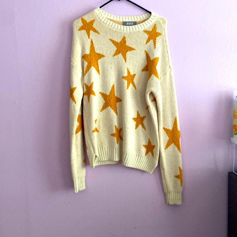 Star creamish top size m
